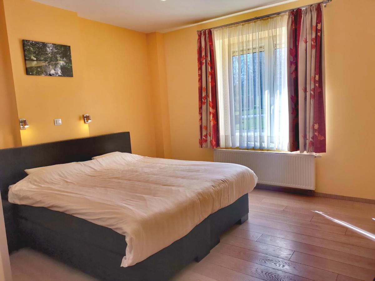 Hotel Aux Beaux Rivages En Gaume Lacuisine ภายนอก รูปภาพ
