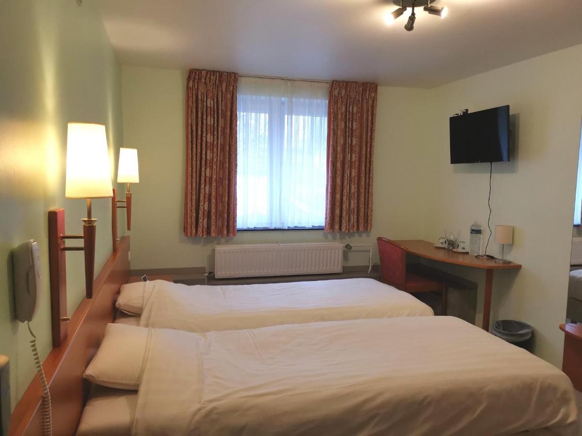Hotel Aux Beaux Rivages En Gaume Lacuisine ภายนอก รูปภาพ