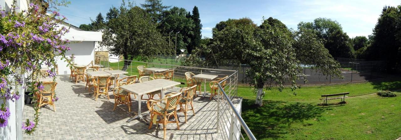 Hotel Aux Beaux Rivages En Gaume Lacuisine ภายนอก รูปภาพ
